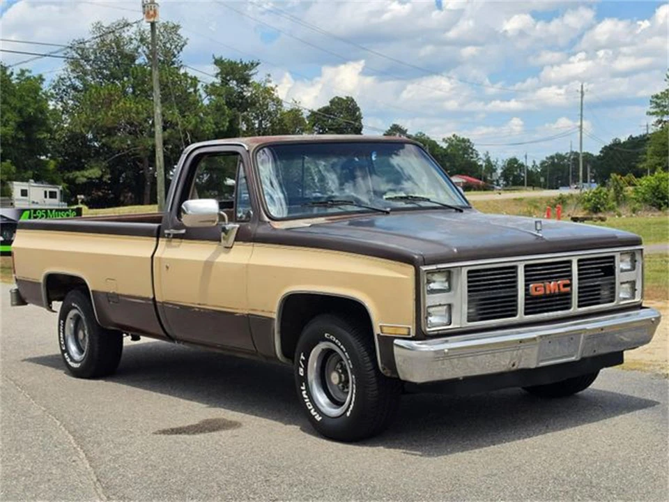 1987 GMC C/K 3rd Gen - Image 5 of 31