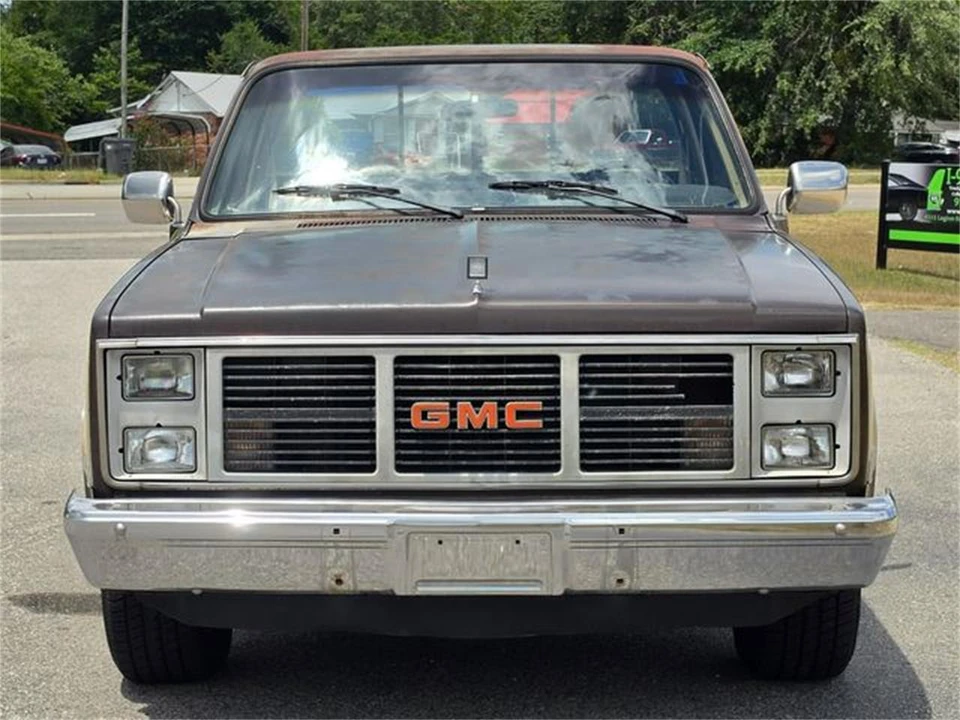 1987 GMC C/K 3rd Gen - Image 3 of 31