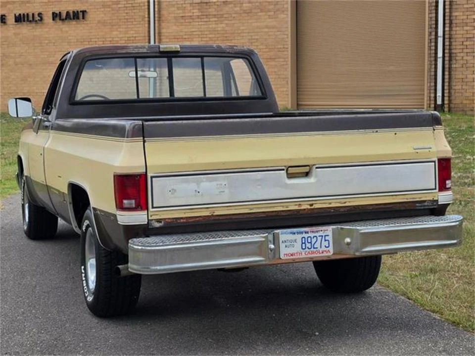 1987 GMC C/K 3rd Gen - Image 10 of 31