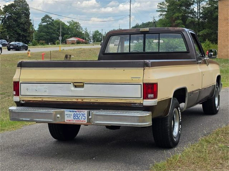 1987 GMC C/K 3rd Gen - Image 8 of 31