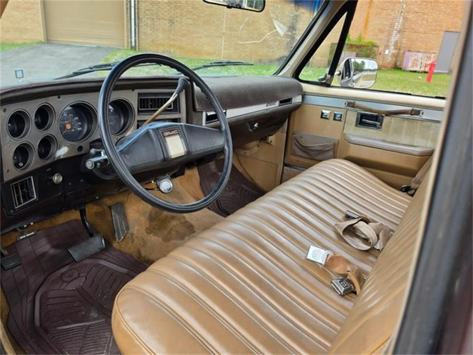 1987 GMC C/K 3rd Gen - Image 16 of 31
