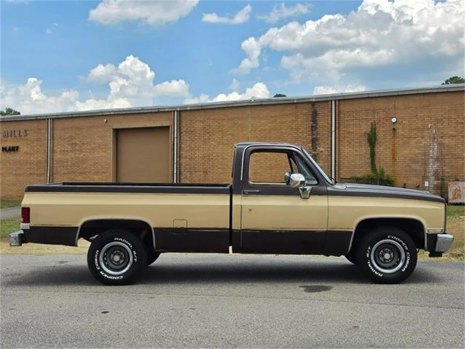 1987 GMC C/K 3rd Gen - Image 6 of 31