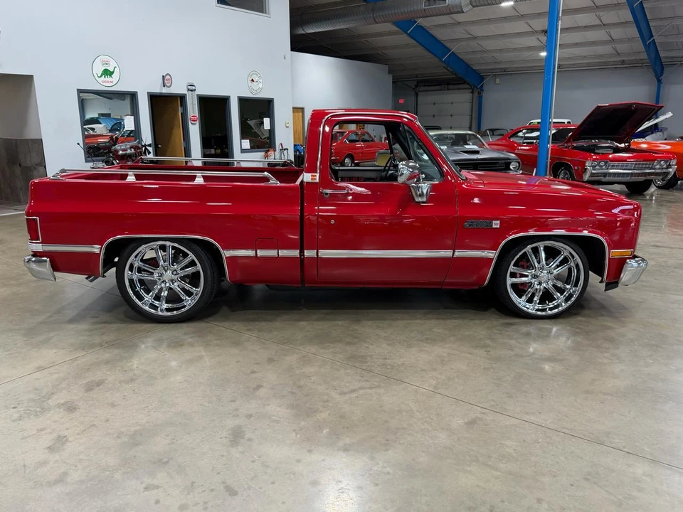1987 GMC C/K 3rd Gen - Image 3 of 31