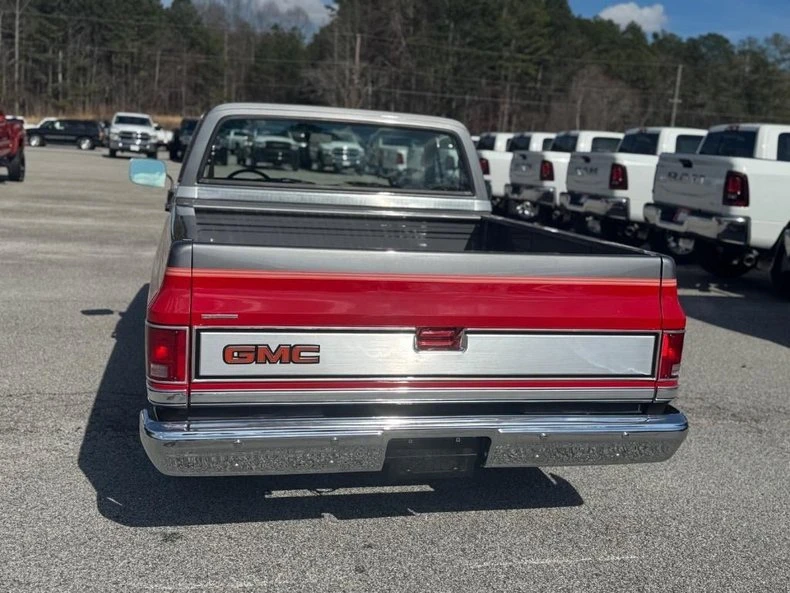 1987 GMC C/K 3rd Gen - Image 8 of 31