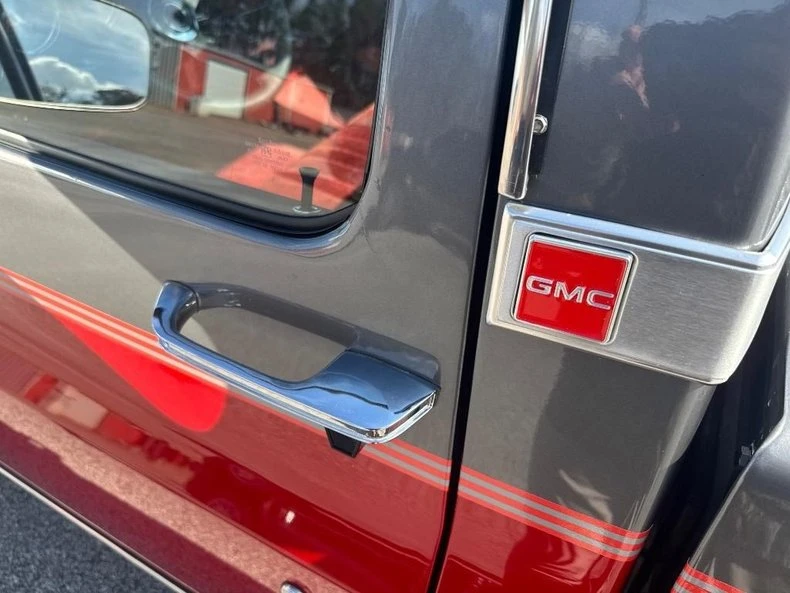 1987 GMC C/K 3rd Gen - Image 19 of 31
