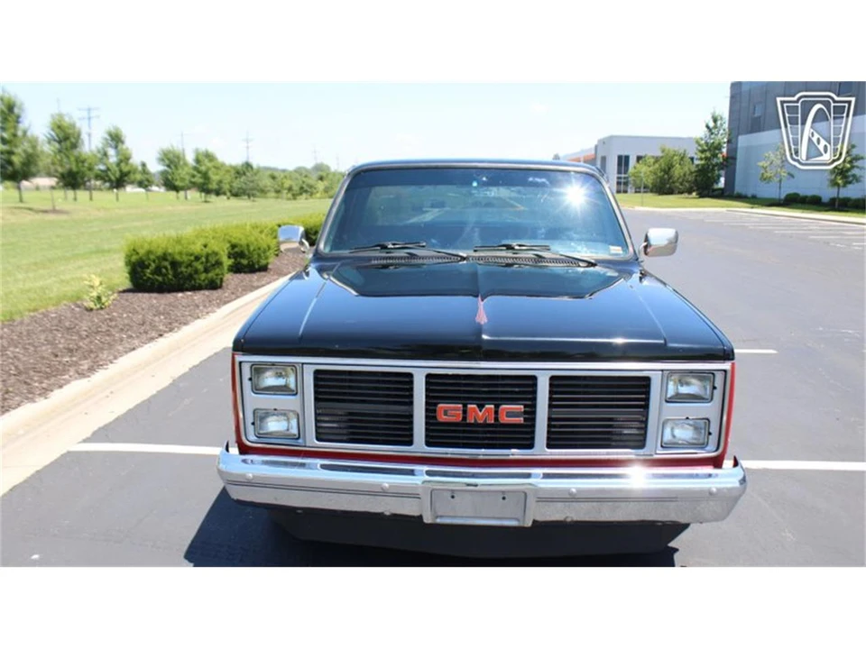 1987 GMC C/K 3rd Gen - Image 6 of 31