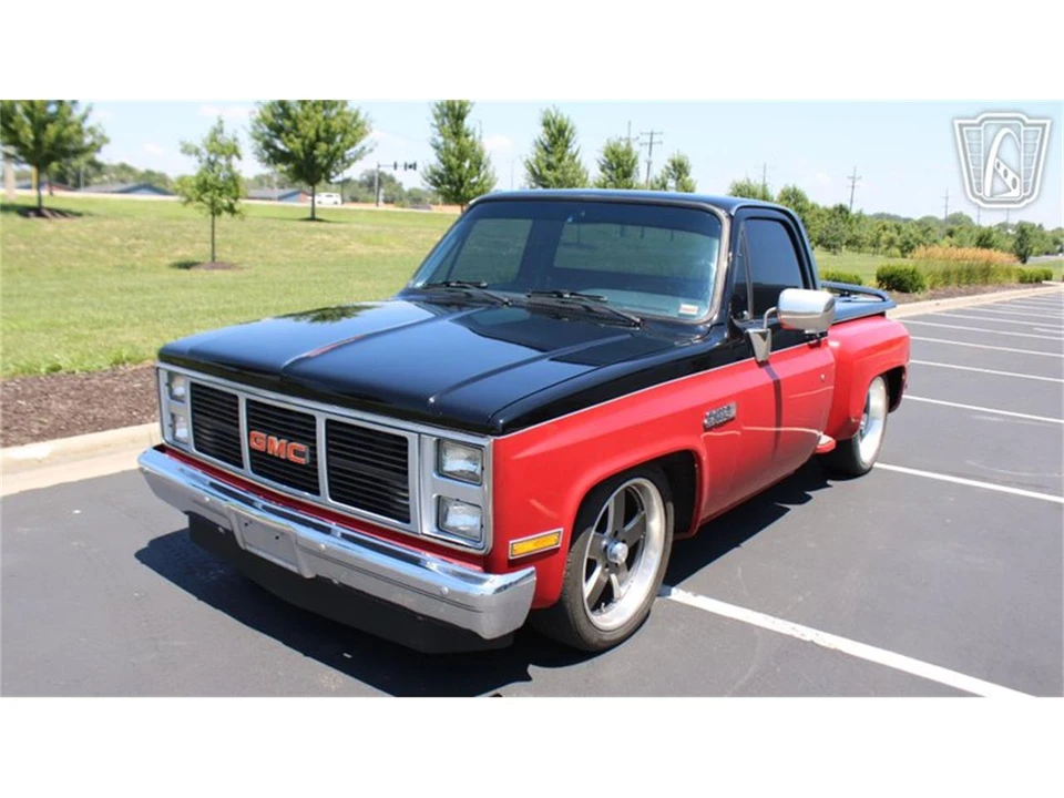 1987 GMC C/K 3rd Gen - Image 2 of 31