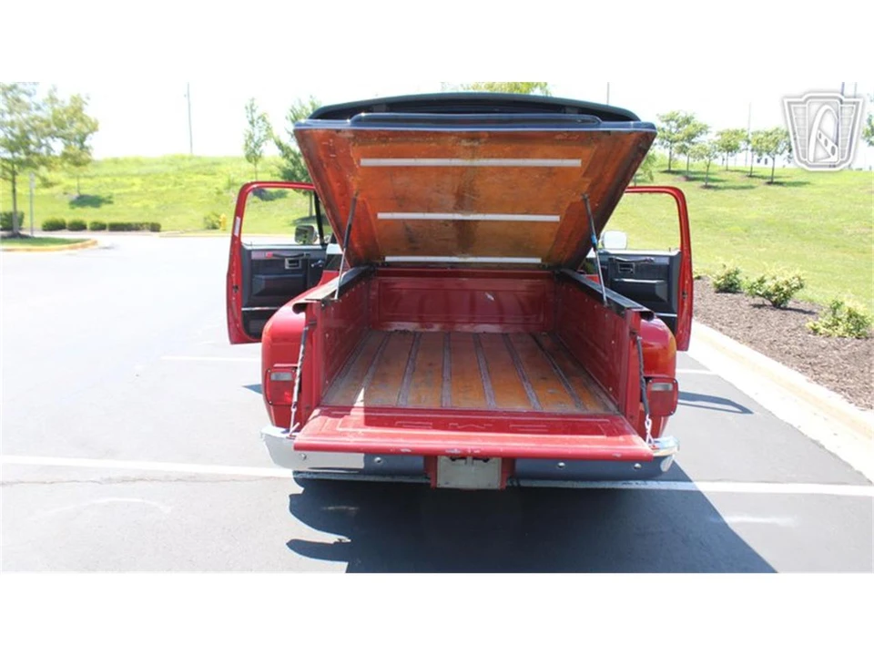 1987 GMC C/K 3rd Gen - Image 13 of 31