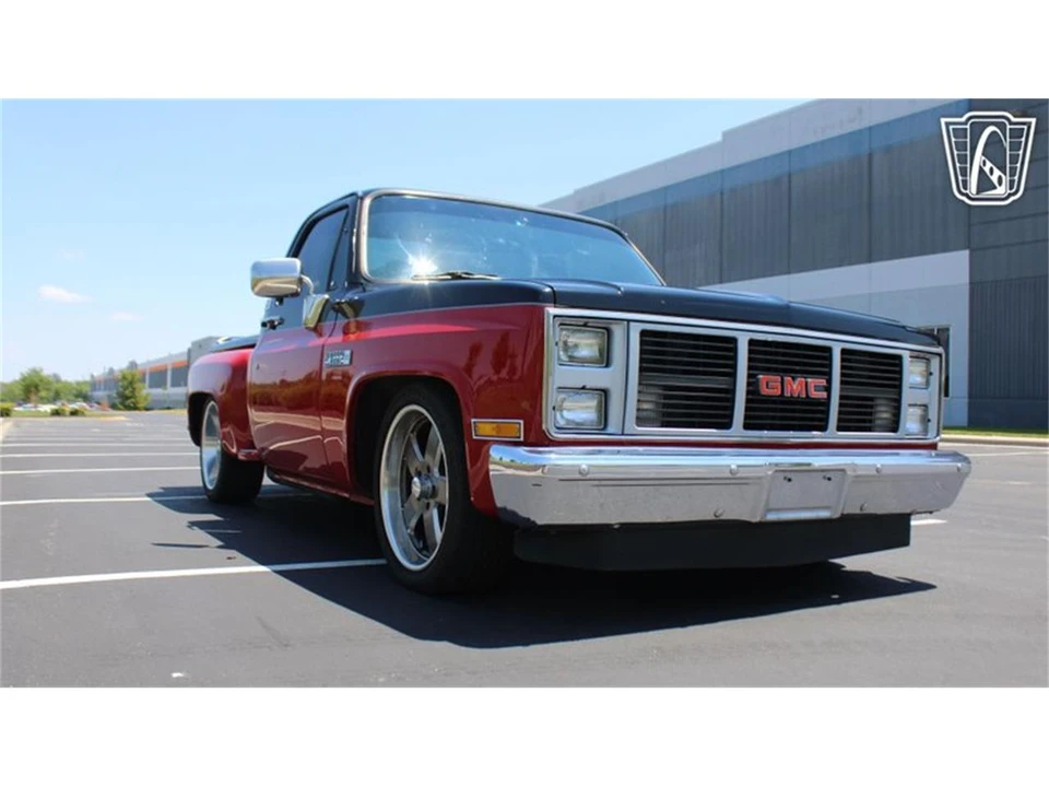 1987 GMC C/K 3rd Gen - Image 4 of 31