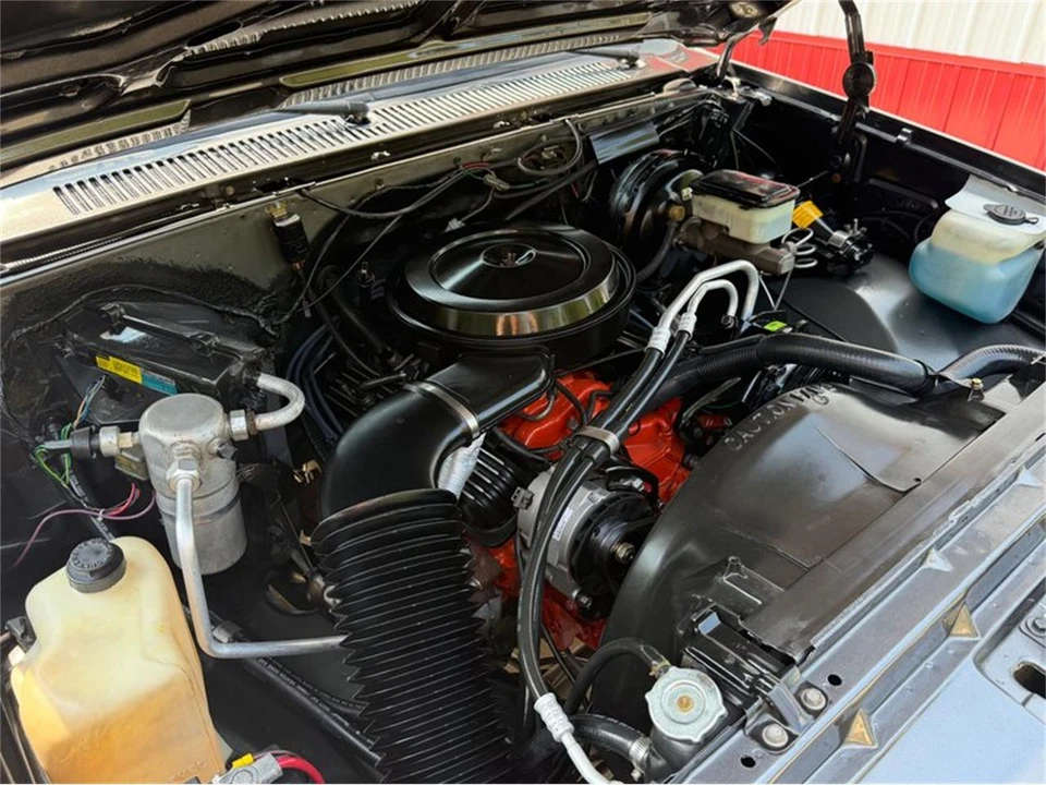 1987 GMC C/K 3rd Gen - Image 12 of 31