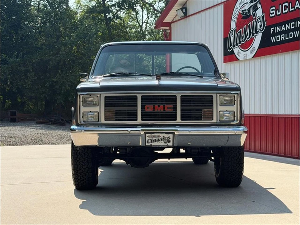 1987 GMC C/K 3rd Gen - Image 4 of 31