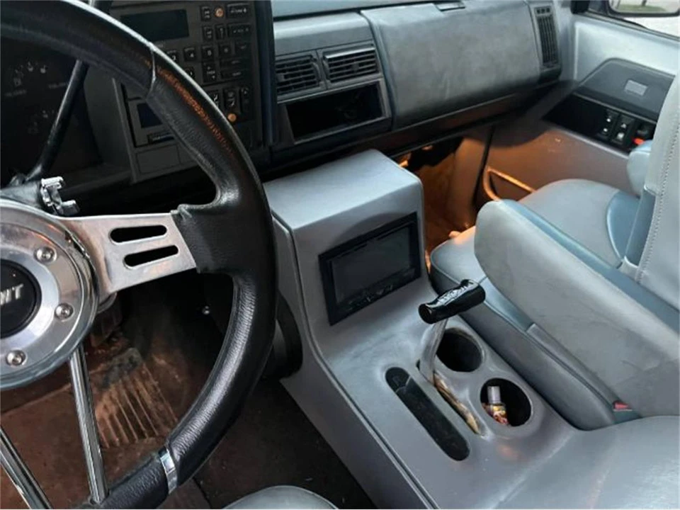 1987 GMC C/K 3rd Gen - Image 2 of 8