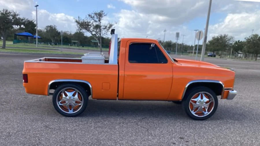 1987 GMC C/K 3rd Gen - Image 2 of 31