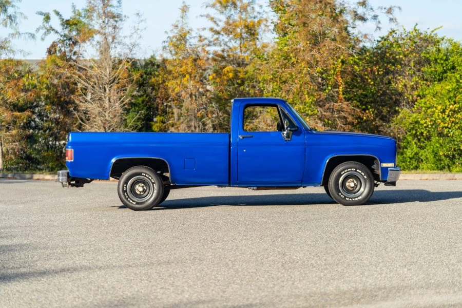1987 GMC C/K 3rd Gen - Image 2 of 16