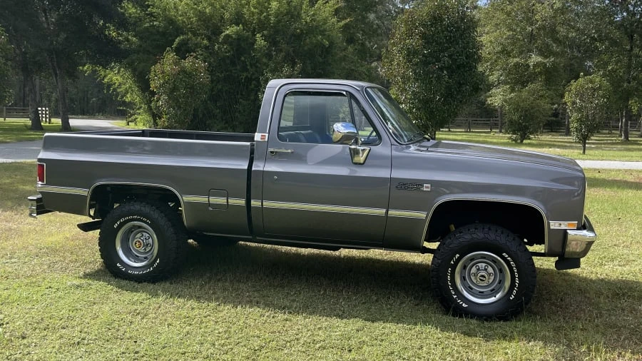 1987 GMC C/K 3rd Gen - Image 2 of 31