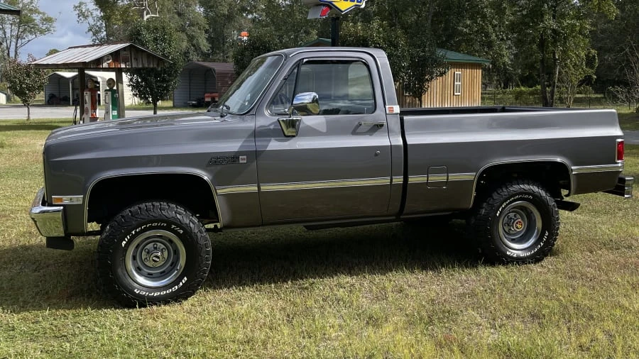 1987 GMC C/K 3rd Gen - Image 6 of 31