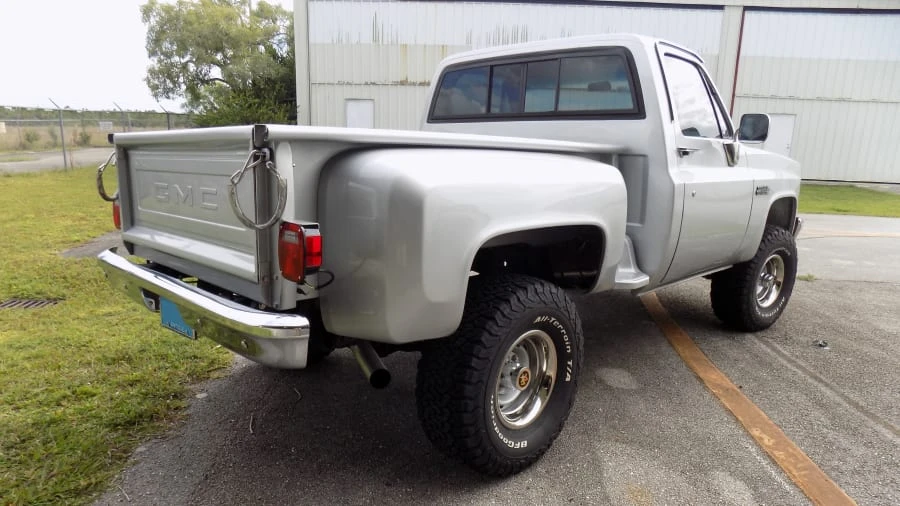 1987 GMC C/K 3rd Gen - Image 2 of 24