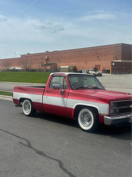 1987 GMC C/K 3rd Gen - Image 3 of 10