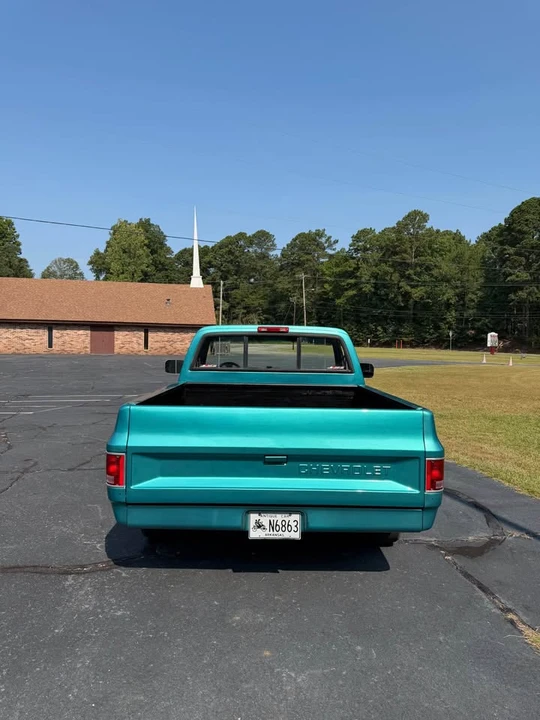 1987 GMC C/K 3rd Gen - Image 4 of 10