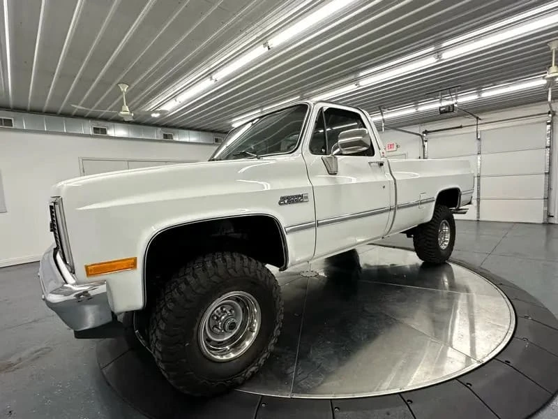 1987 GMC C/K 3rd Gen - Image 8 of 31