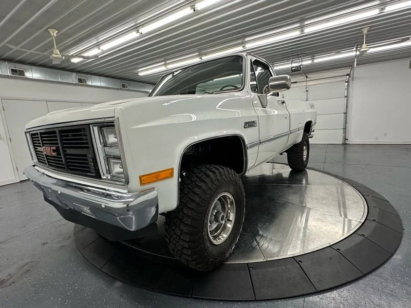 1987 GMC C/K 3rd Gen - Image 9 of 31