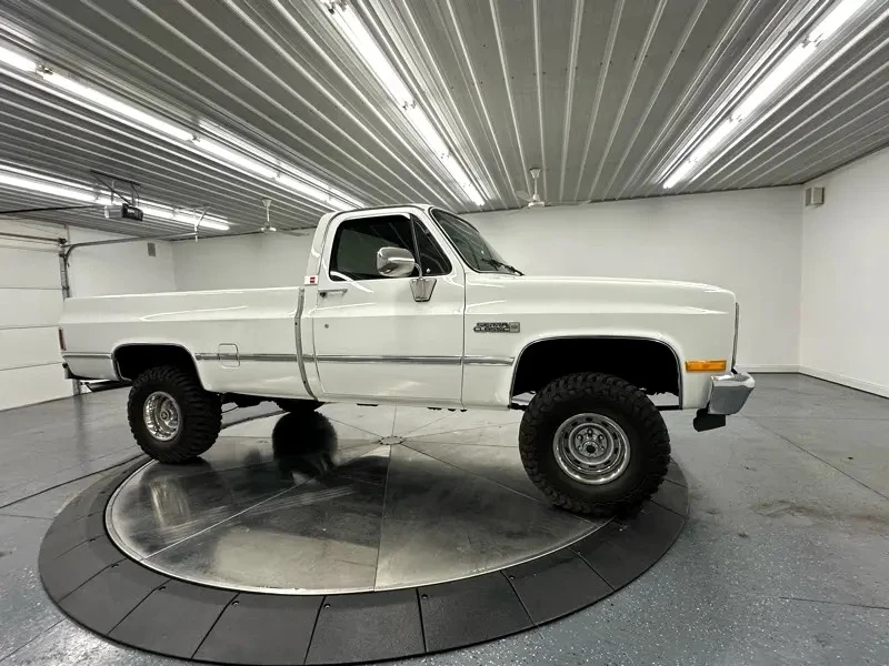 1987 GMC C/K 3rd Gen - Image 25 of 31