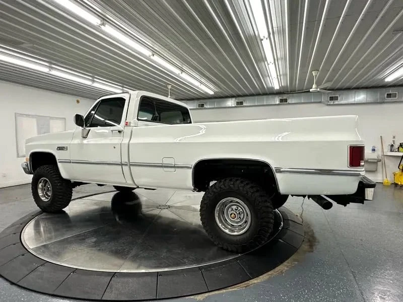 1987 GMC C/K 3rd Gen - Image 2 of 31