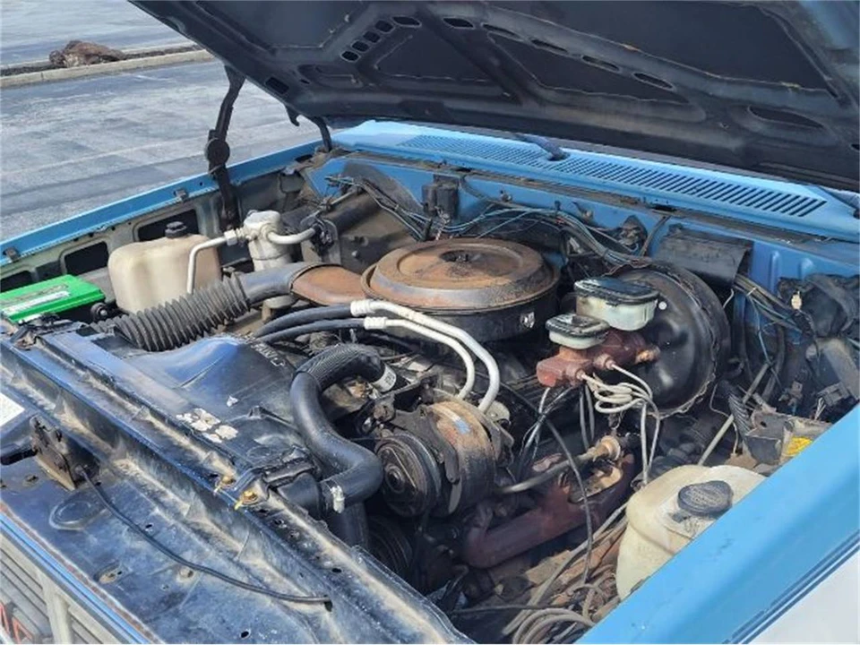 1987 GMC C/K 3rd Gen - Image 3 of 13