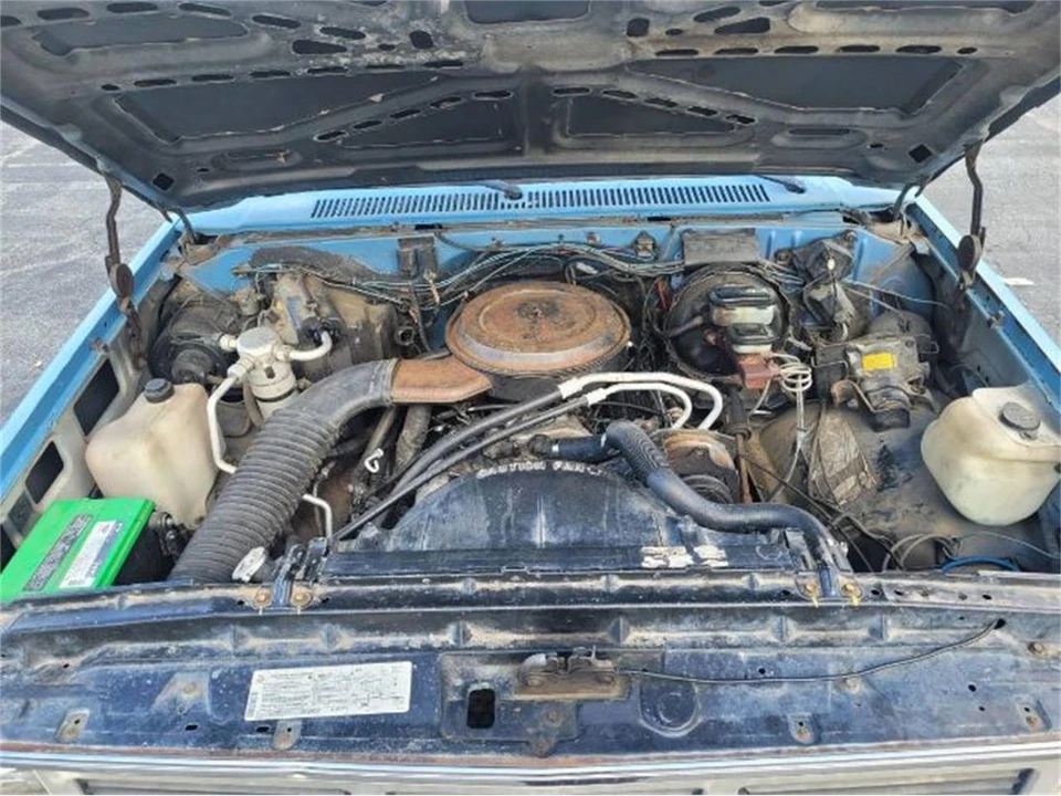 1987 GMC C/K 3rd Gen - Image 2 of 13