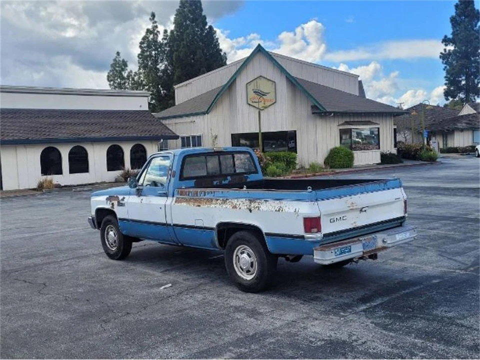 1987 GMC C/K 3rd Gen - Image 11 of 13