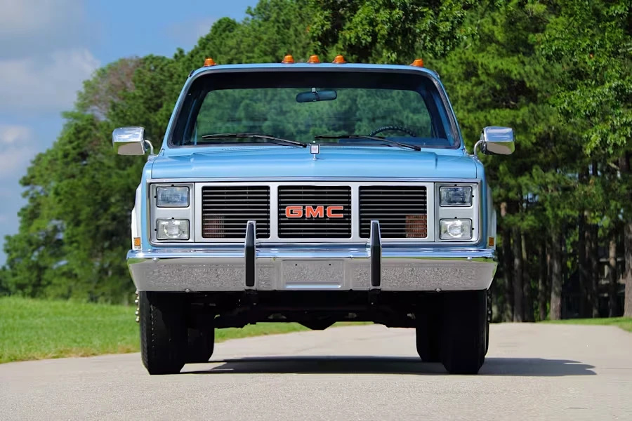 1987 GMC C/K 3rd Gen - Image 4 of 31