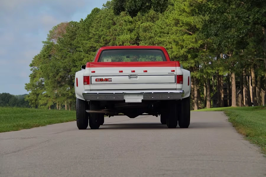 1987 GMC C/K 3rd Gen - Image 5 of 31