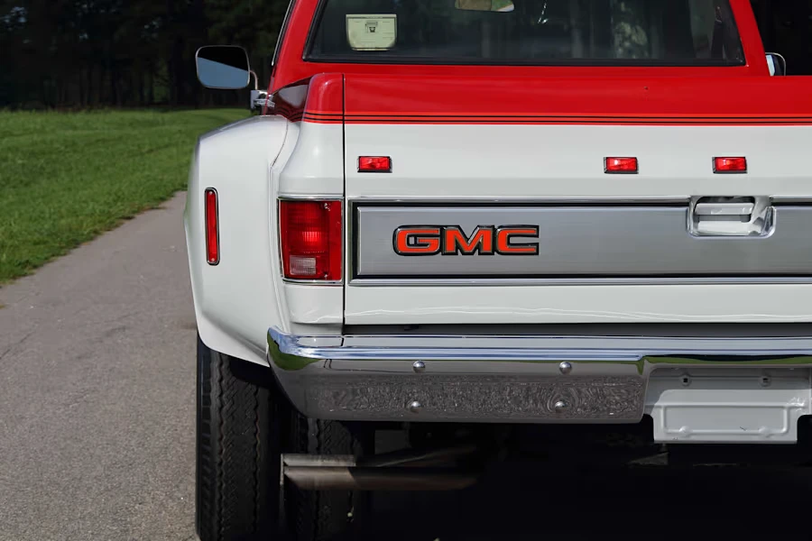 1987 GMC C/K 3rd Gen - Image 11 of 31
