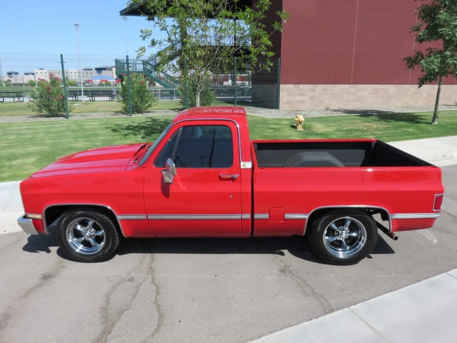 1987 GMC C/K 3rd Gen - Image 3 of 8