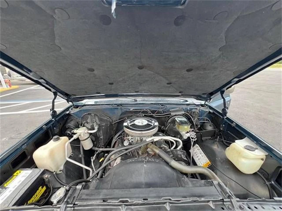 1987 GMC C/K 3rd Gen - Image 10 of 21