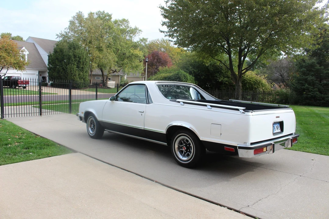 1987 GMC Sprint/Caballero - Image 4 of 31