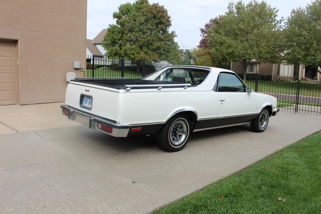 1987 GMC Sprint/Caballero - Image 12 of 31