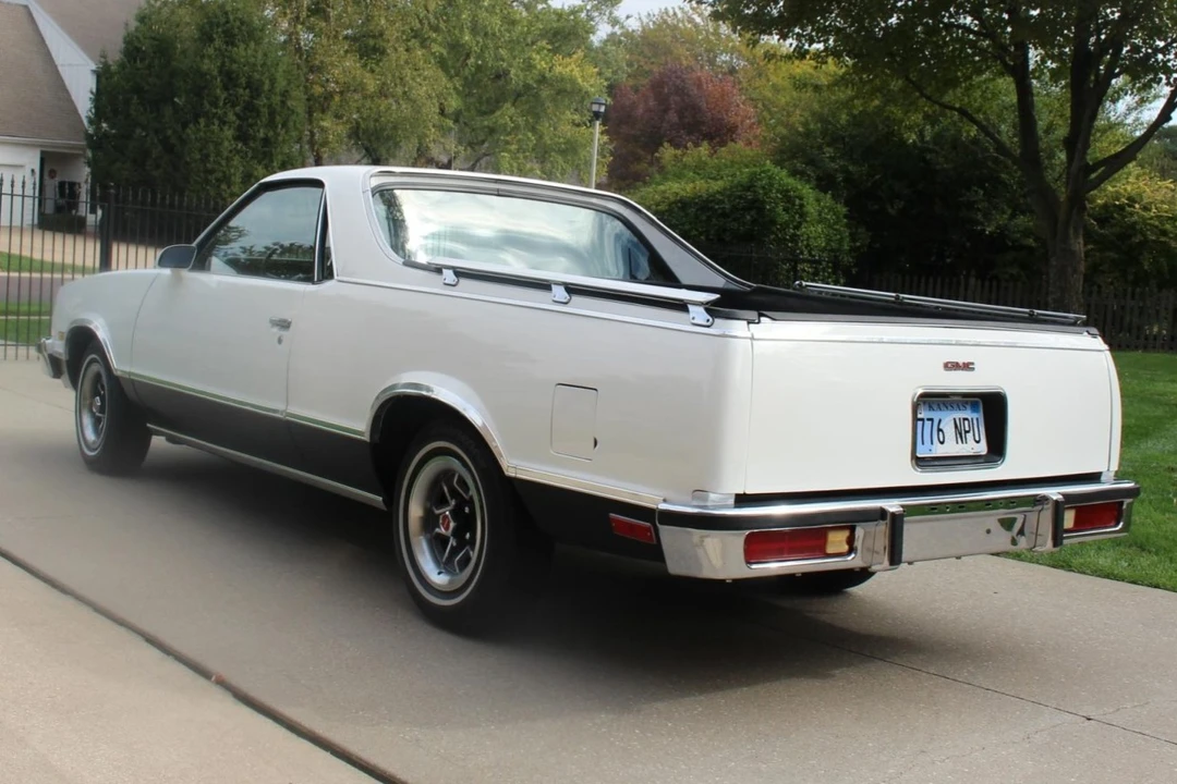 1987 GMC Sprint/Caballero - Image 5 of 31