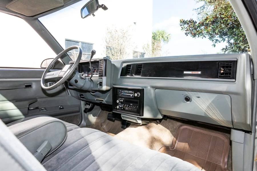 1987 GMC Sprint/Caballero - Image 3 of 12