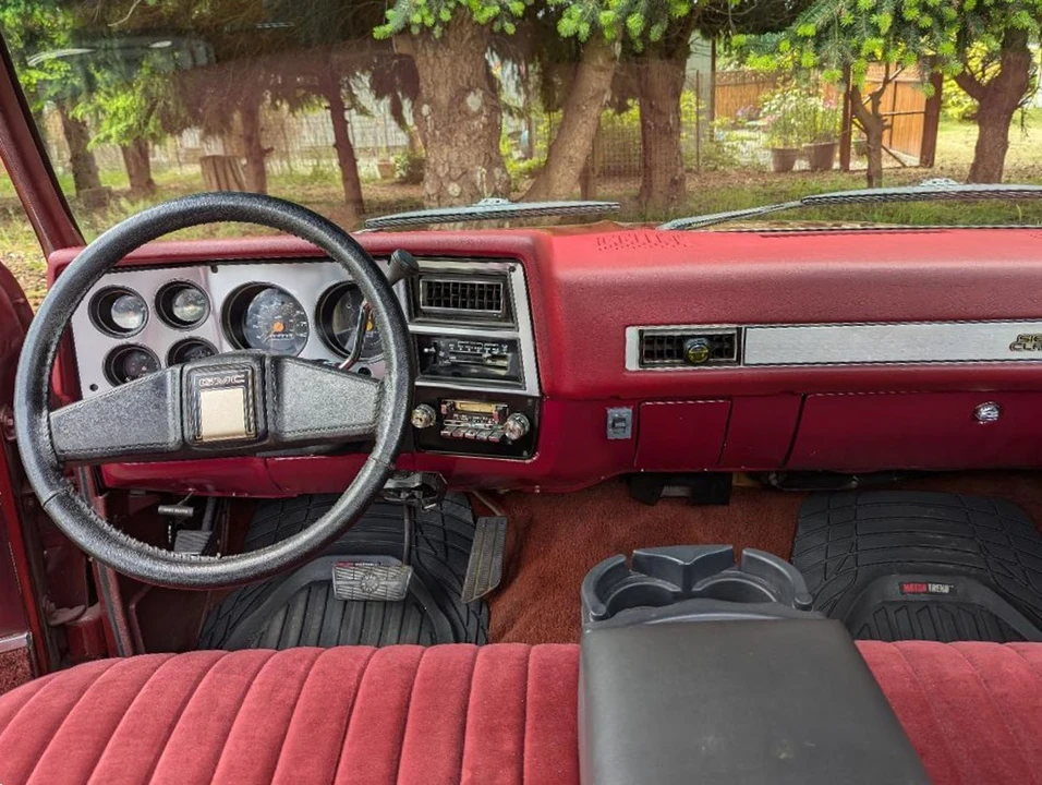 1987 GMC C/K 3rd Gen - Image 19 of 31