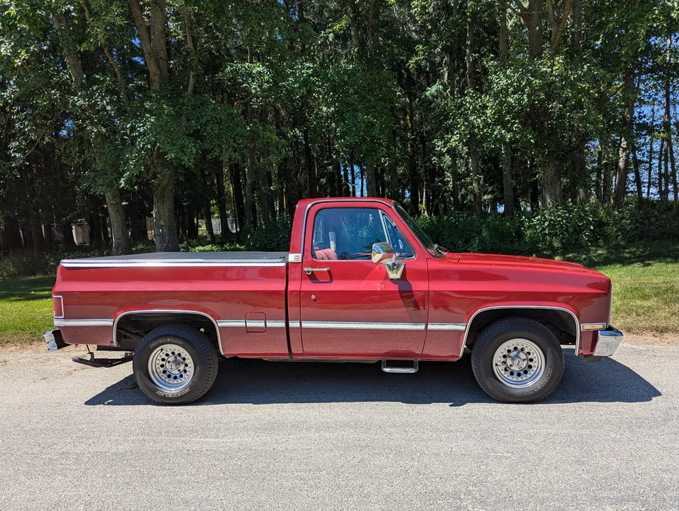1987 GMC C/K 3rd Gen - Image 2 of 31