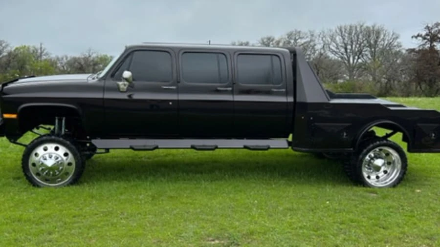 1987 GMC C/K 3rd Gen - Image 2 of 9