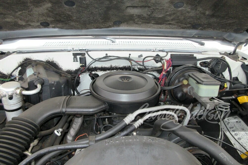 1987 GMC Jimmy 2nd Gen - Image 2 of 10