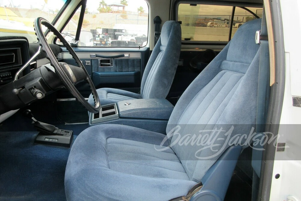 1987 GMC Jimmy 2nd Gen - Image 5 of 10