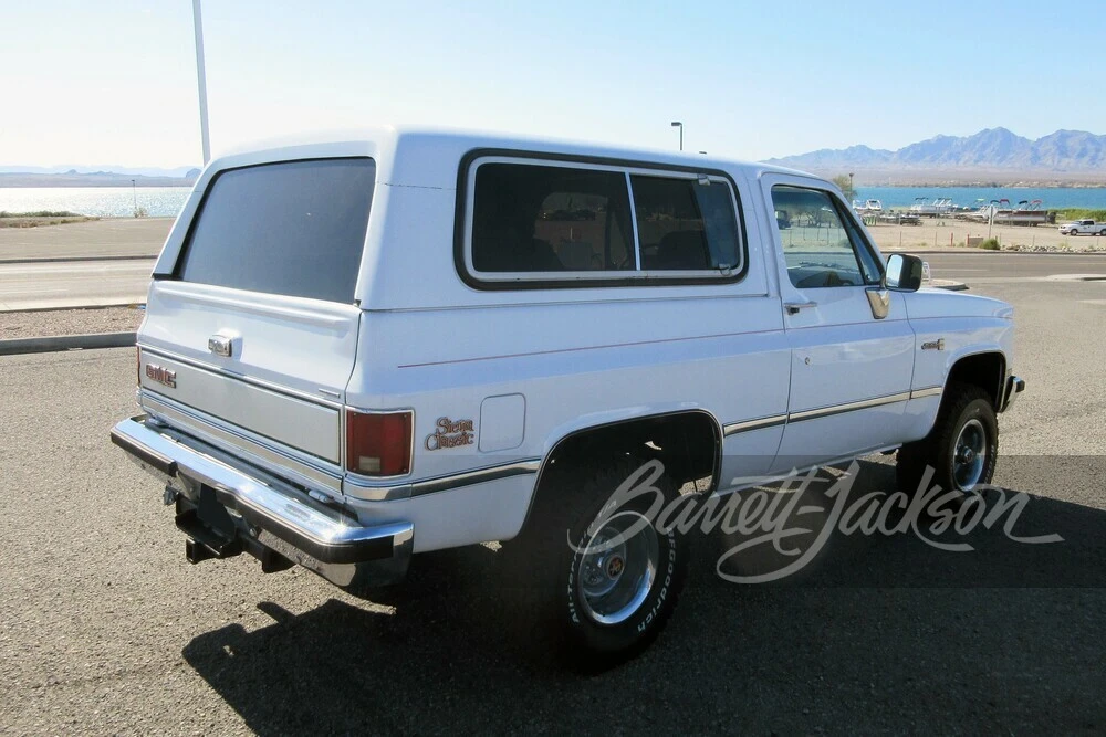 1987 GMC Jimmy 2nd Gen - Image 9 of 10