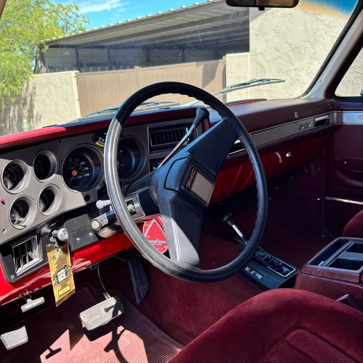 1987 GMC Jimmy 2nd Gen - Image 4 of 12