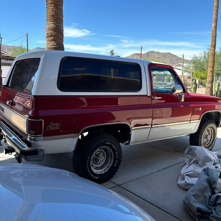 1987 GMC Jimmy 2nd Gen - Image 2 of 12