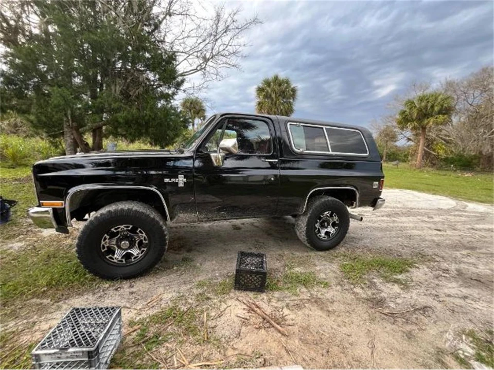 1987 GMC Jimmy 2nd Gen - Image 3 of 5