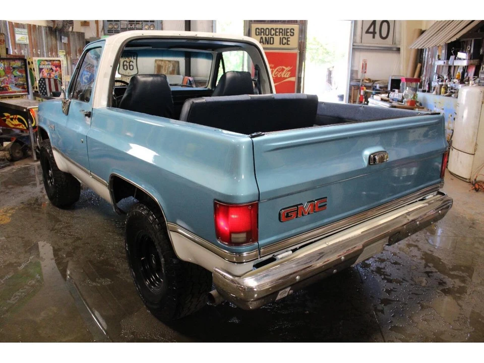 1987 GMC Jimmy 2nd Gen - Image 25 of 31