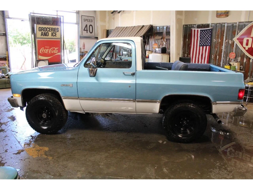 1987 GMC Jimmy 2nd Gen - Image 26 of 31